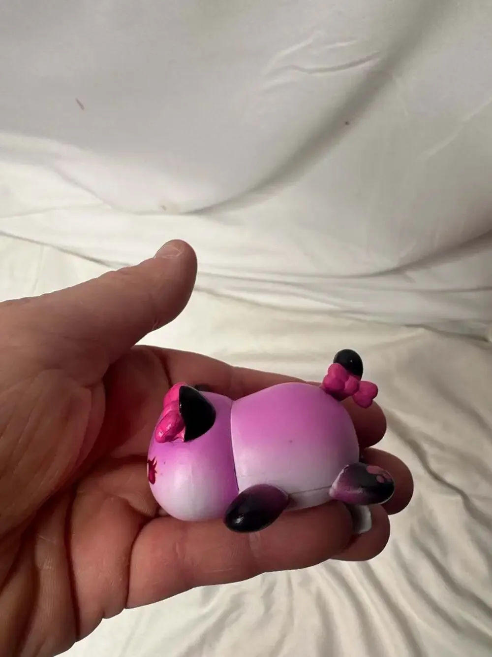 Aphmau MeeMeows Mystery Figure - Pink Bow Cat